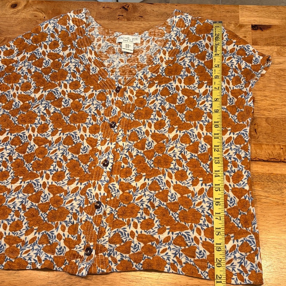 Rachel Zoe Button Down VNeck Too - Picture 5 of 7